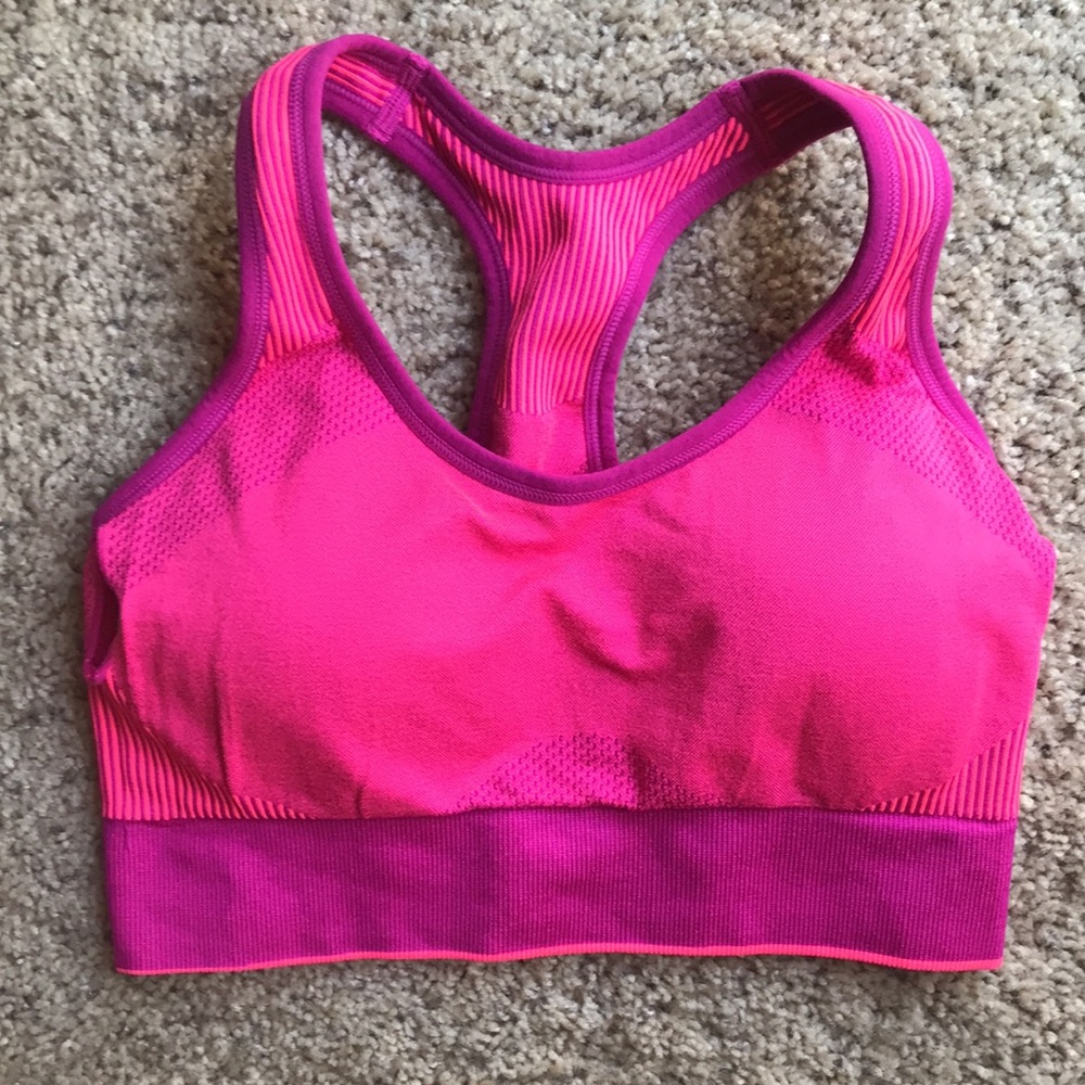 🌸 Puma Racerback Sports Bra - Picture 5 of 6